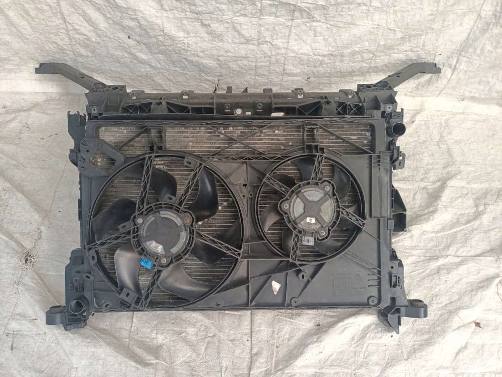 фото №3, Renault trafic iii pas передній радіатор