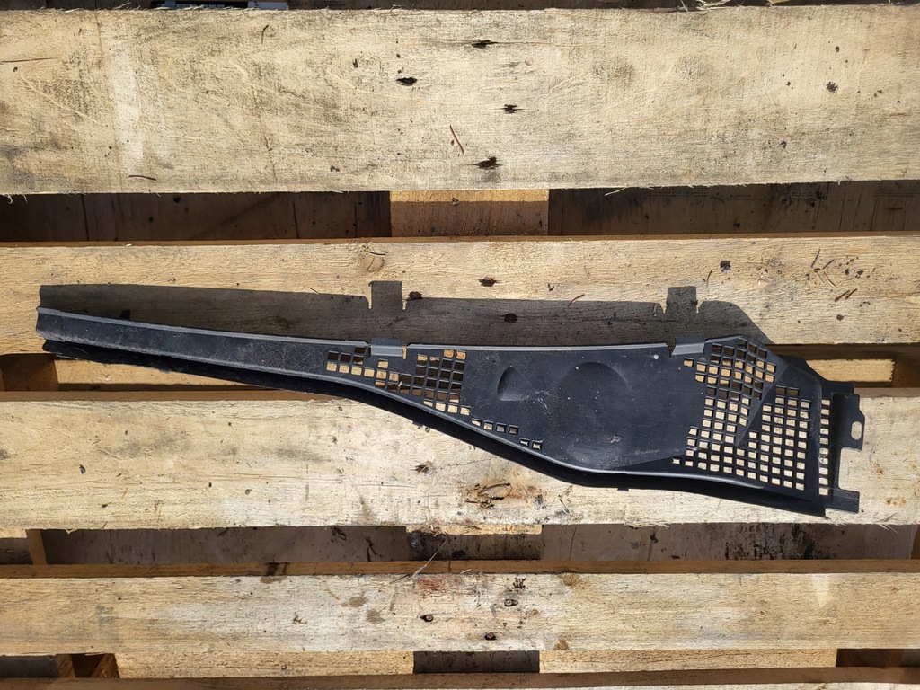 фото №1, Жабо левая dacia sandero i 8200825457