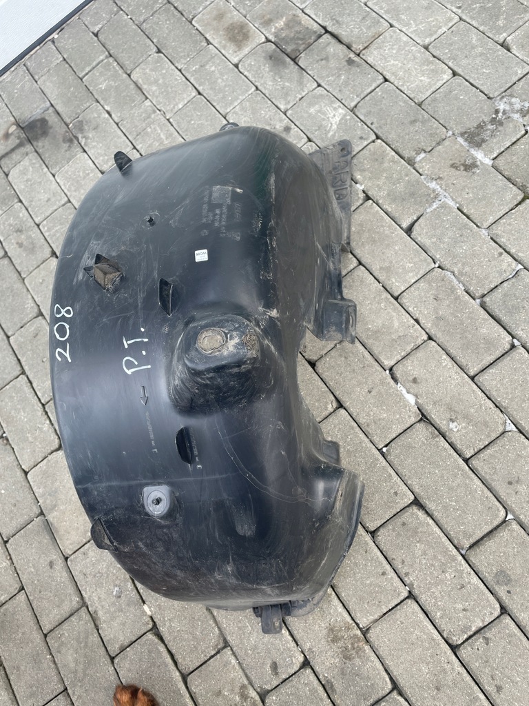 фото №1, Подкрылок правый задняя peugeot 208 9673769180
