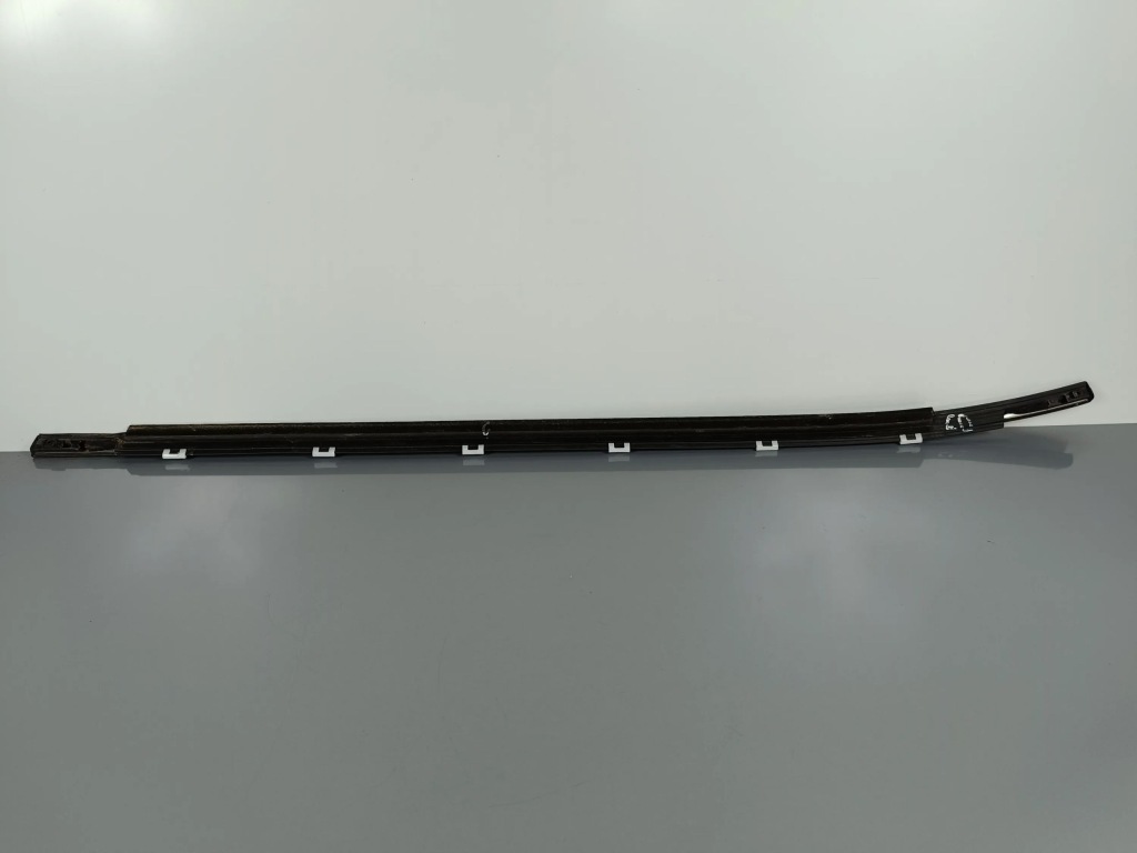 2022 ssangyong rexton молдинг скло задній Оригінал