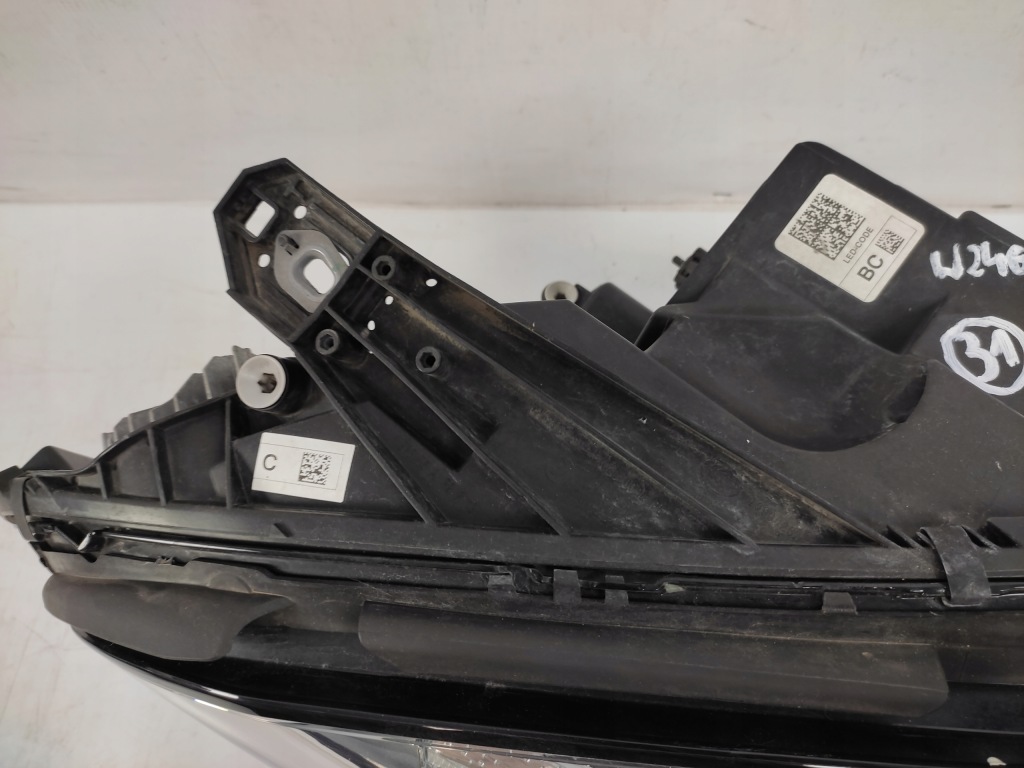 Mercedes b-klasa w246 рестайлинг  фара правая перед led с Разборки