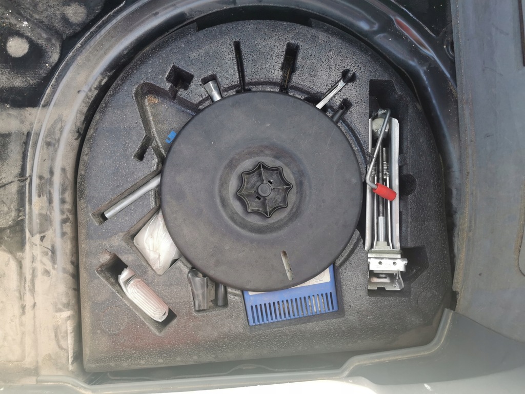 фото №1, Набор napraczy вкладыш багажника audi tt 8n