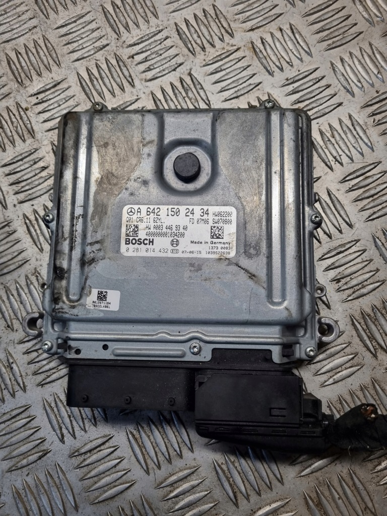 фото №1, Бортовий комп'ютер двигуна mercedes a6421502434
