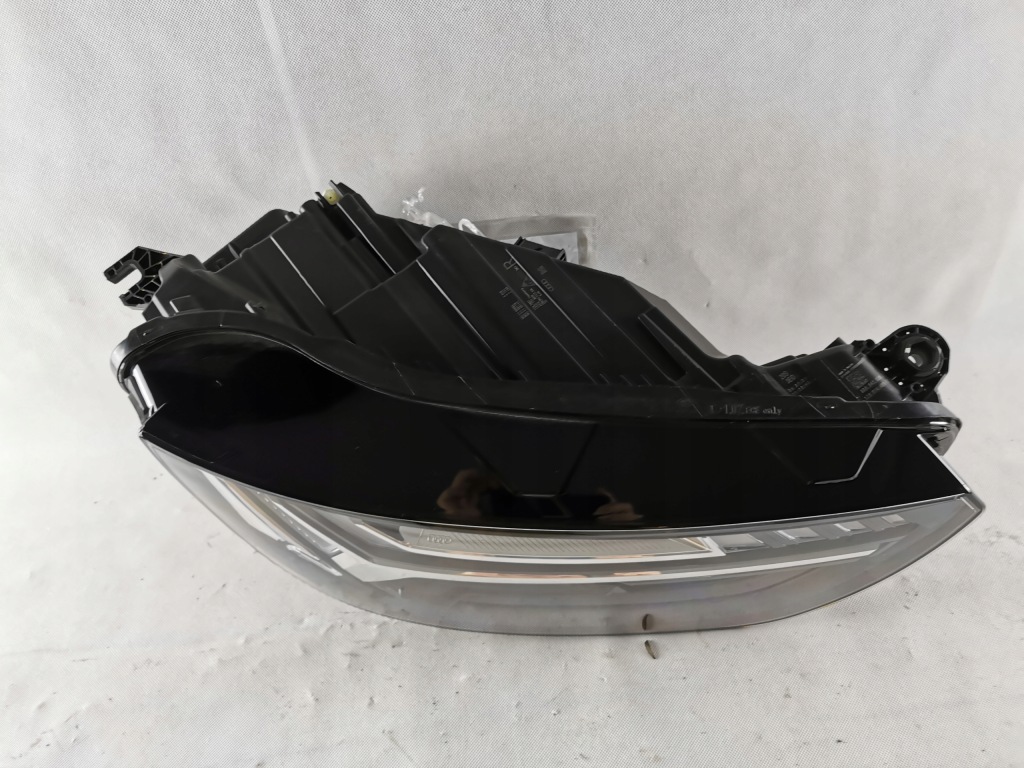 Audi q5 рестайлінг  80a maptrix правий фара full led 80a941036e Доставка