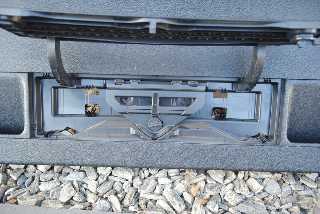 фото №7, Защита обивка крышки багажника 3c9867605d vw passat b6