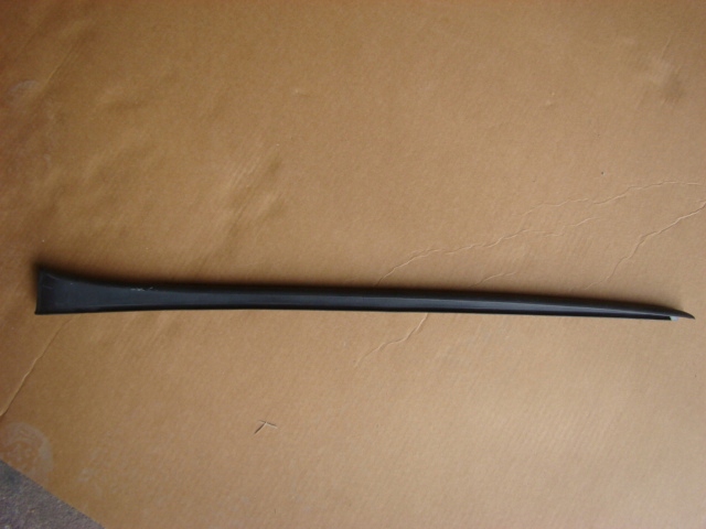 фото №1, Молдинг скло лобове права cupra formentor 5ff854328