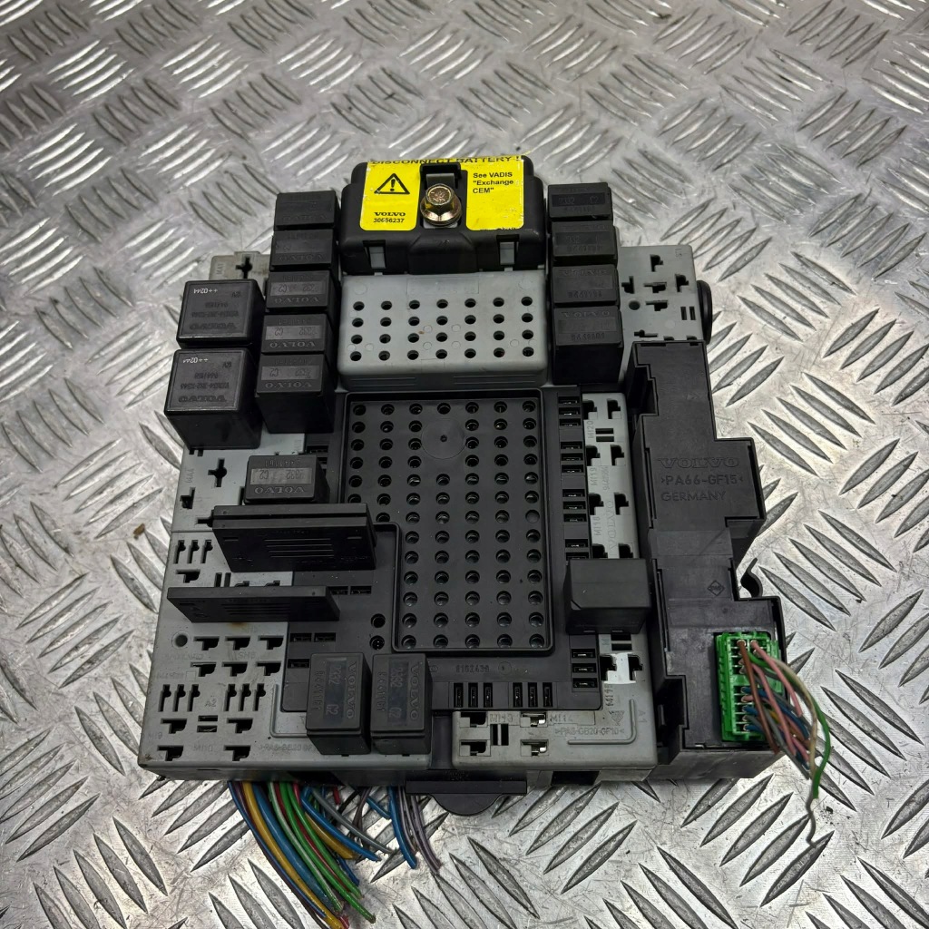 фото №1, Модуль cem volvo s60 s80 xc90 v70 xc70 30657428 08683434