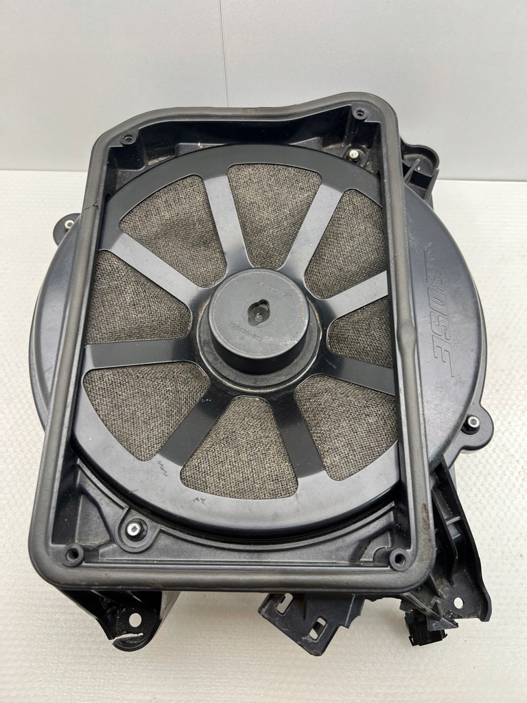 фото №1, Динамик сабвуфер bose задняя 4g5035709 audi a6 c7 4g a7