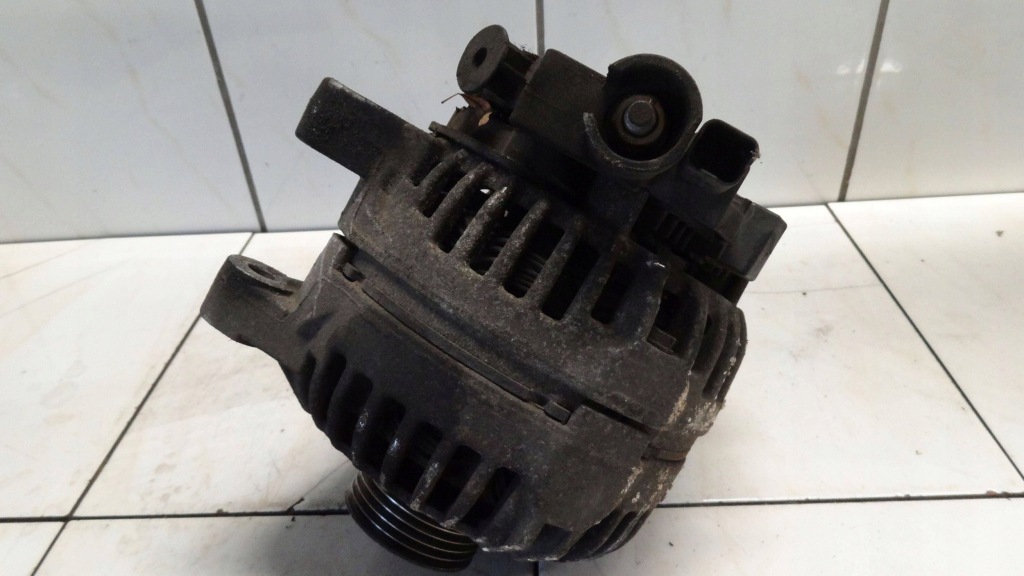 Citroen c3 1.4 hdi 2002 генератор комплектный  0124525034 c631988r 150a Недорого