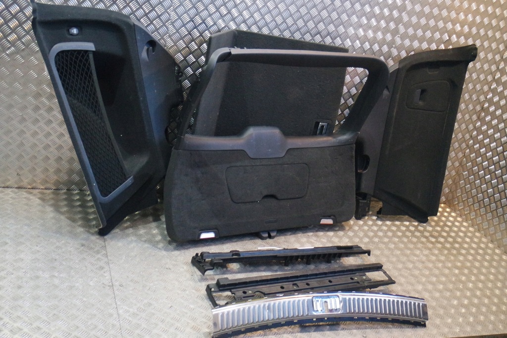 фото №1, Обивка элементы багажника porsche cayenne 7p5