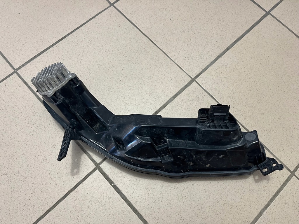 фото №14, Renault talisman лампа противотуманная фара led drl левый 26053465r