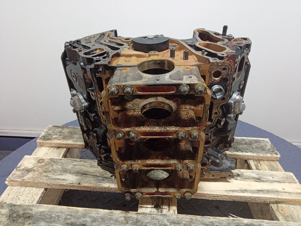 фото №7, Audi a6 c7 3.0 tdi 218km блок двигуна czva 059103023br