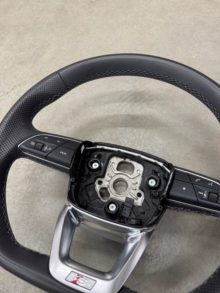 фото №10, Воздуховод audi q7 q8 4m lift s-line перфорированная лепестки переключения idealna sq7 sq8 4m