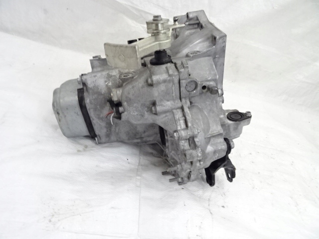 фото №8, Peugeot 208 ii 1.2 vtiskrzynia передач ідеальний стан