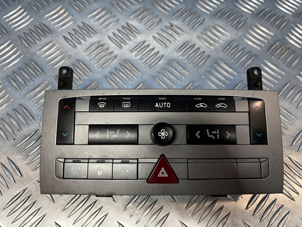 фото №1, Citroen c5 i lift панель кондиционера 96573328yw02