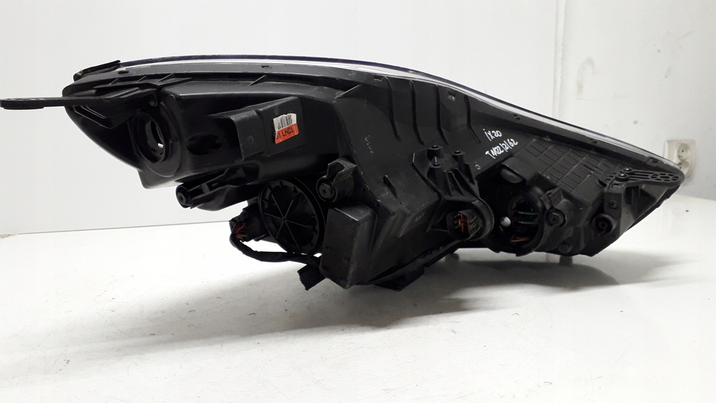 фото №13, Hyundai ix20 10- лампа ліва передня 92101-1k