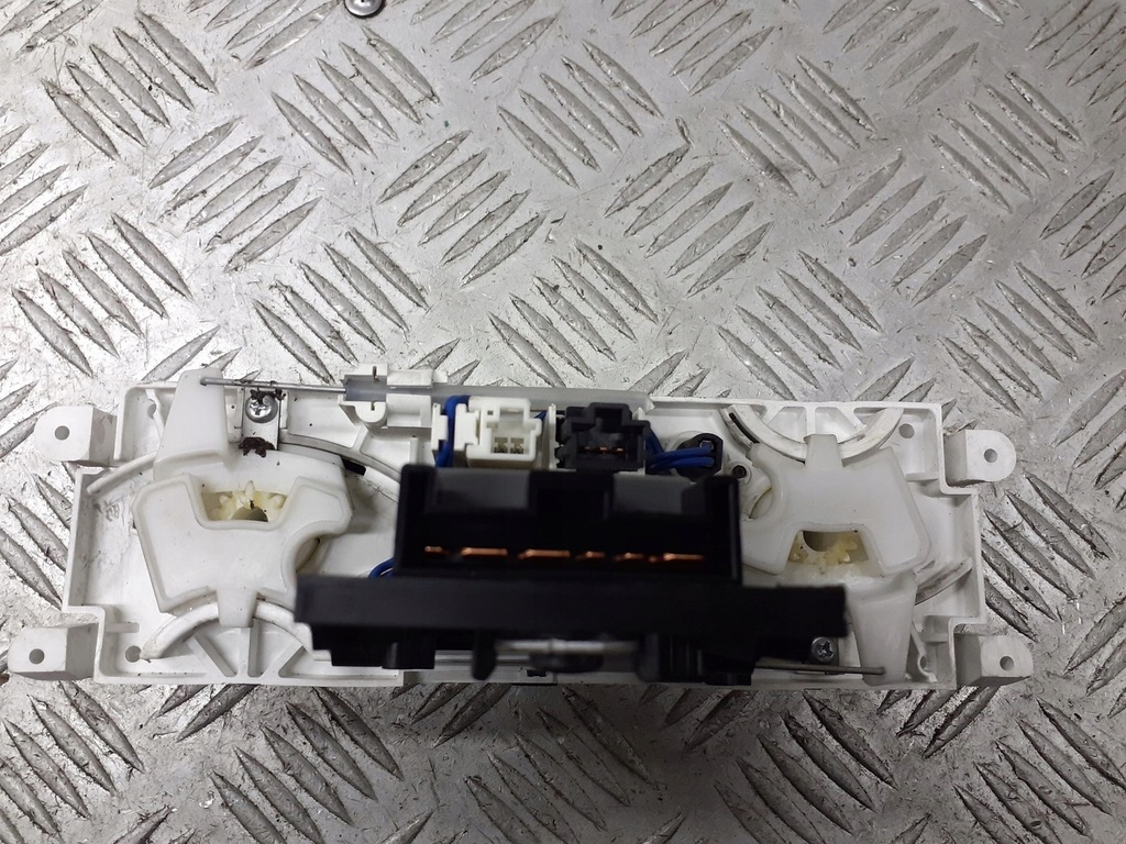 фото №3, Панель управление обдув subaru forester