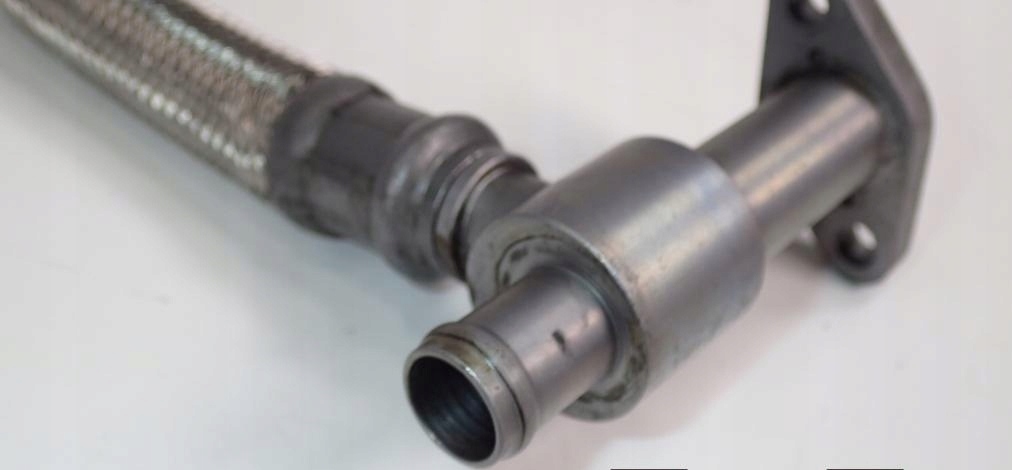фото №7, Труба шланг турбіни 05a145735a audi q7 v12 6.0