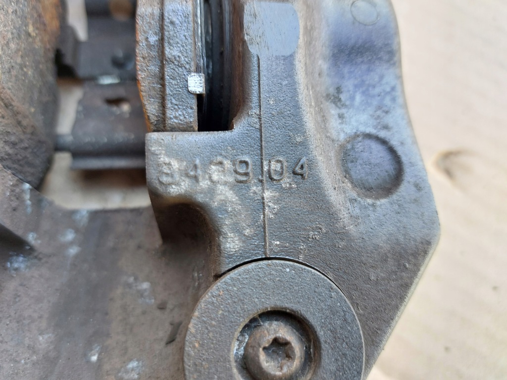 фото №6, Суппорт тормозной задняя левый правый aston martin vantage 4.7 v8 17r