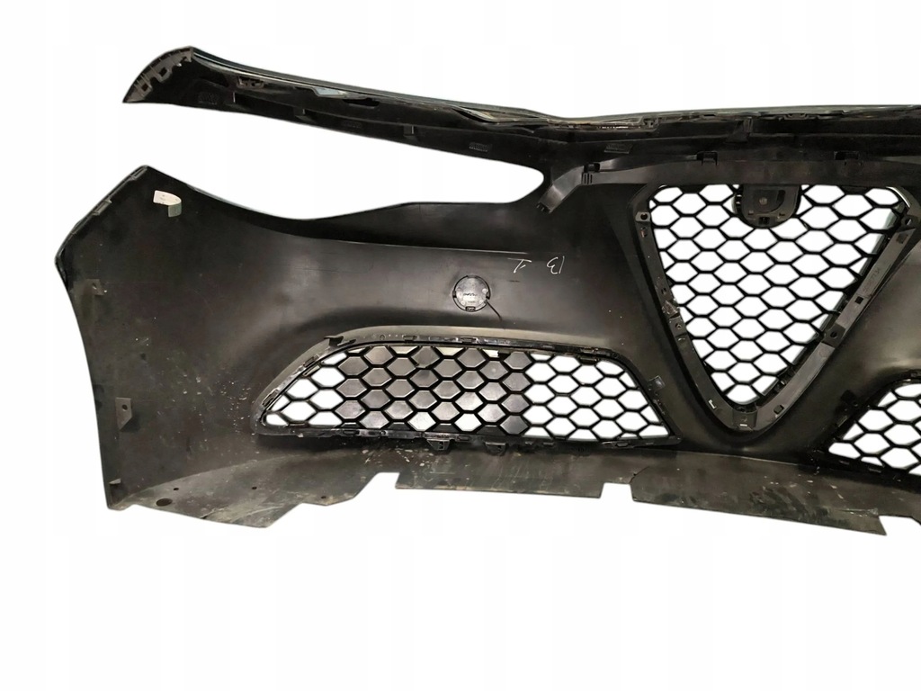 фото №13, Alfa romeo giulia 2019 з передній бампер передній