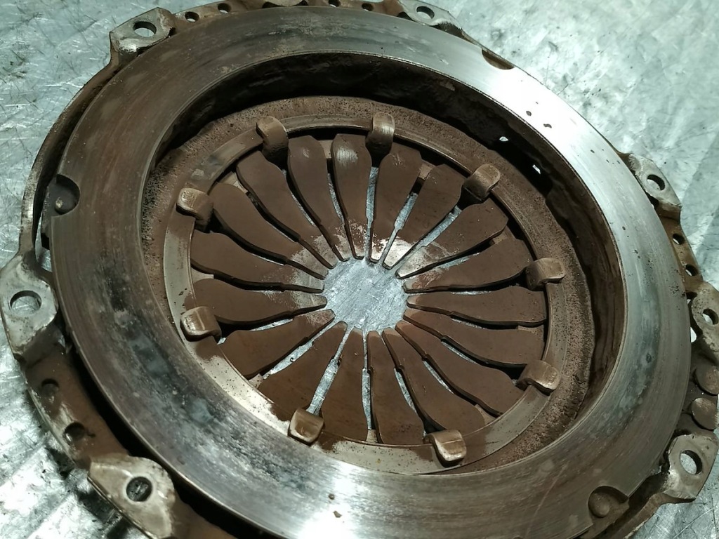 фото №10, Колесо маховик vw polo 9n lift 1.4 tdi 045105273d