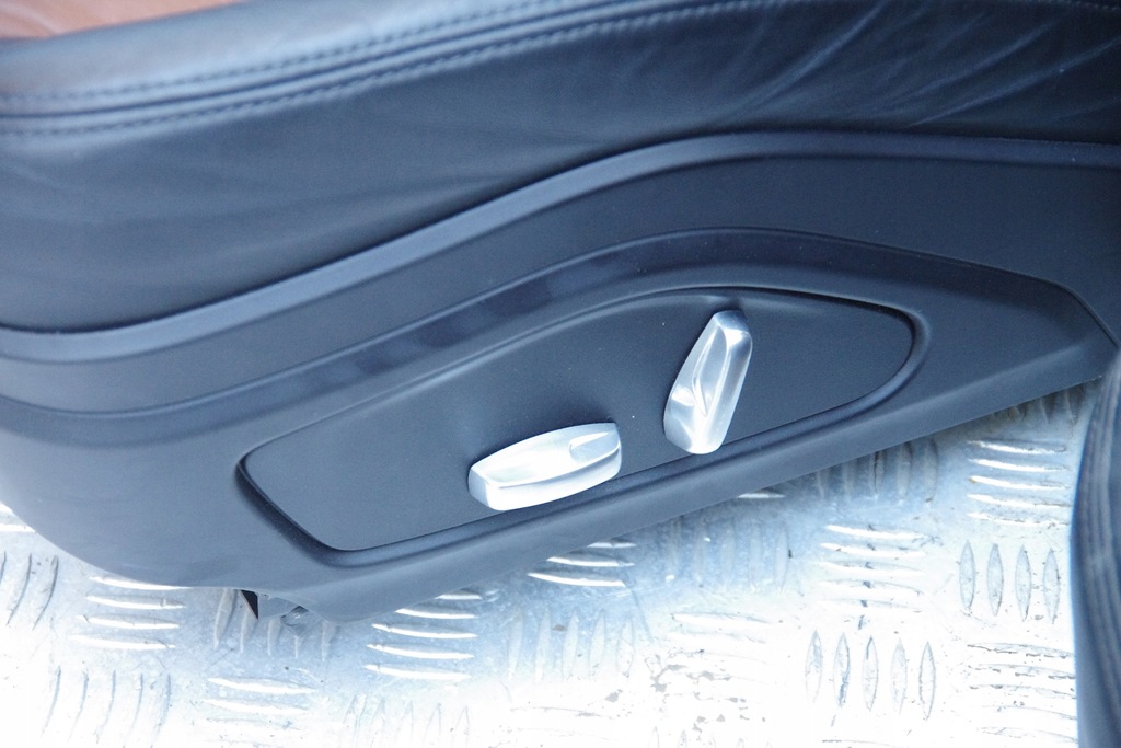 фото №8, Сидіння сидіння заднє сидіння обшивки двері салон porsche panamera 971