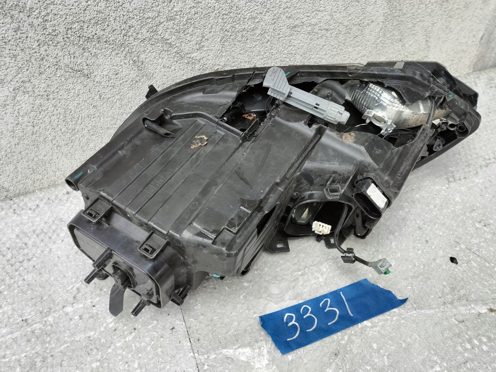 Vw touareg 2 ксенон фара праві 751941034 szczecin -gorzów-poznań 3331 Оригінал