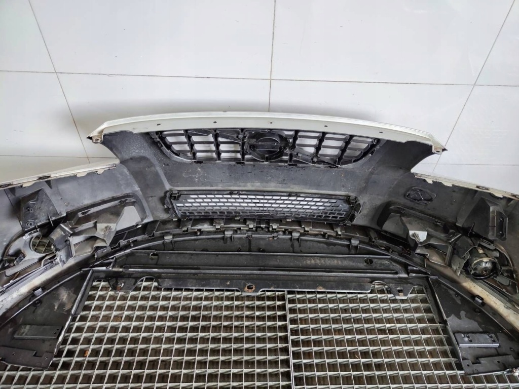 Бампер перед передний решётка радиатора 426-26 volvo v70 iii lift Оригинал