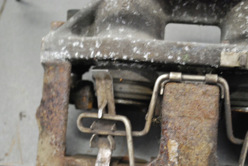 фото №7, Суппорт тормозной правый перед audi a8 d2 lift 323mm