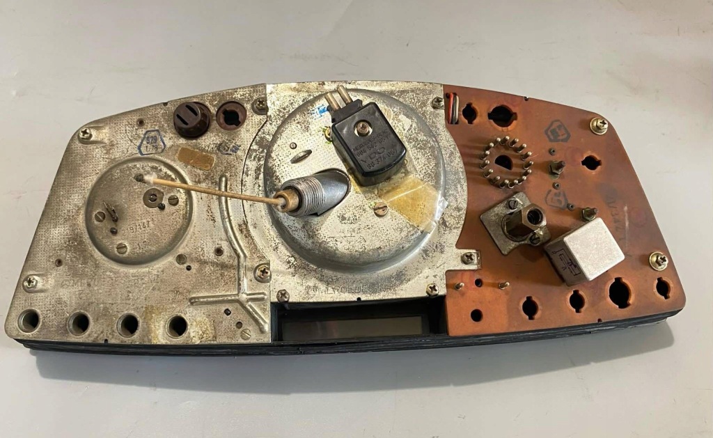 Mercedes-benz w123 лічильник прилади бензин 1-seria Зі Шроту