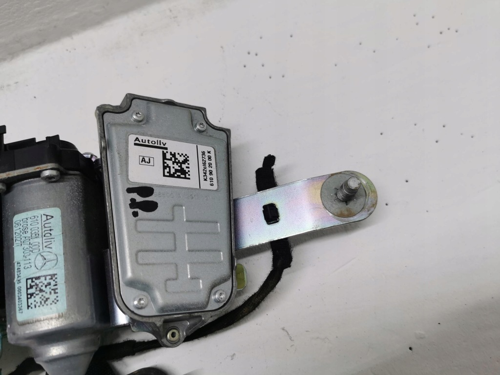 фото №4, Pas безопасности правый mercedes c-klasa w204 eu