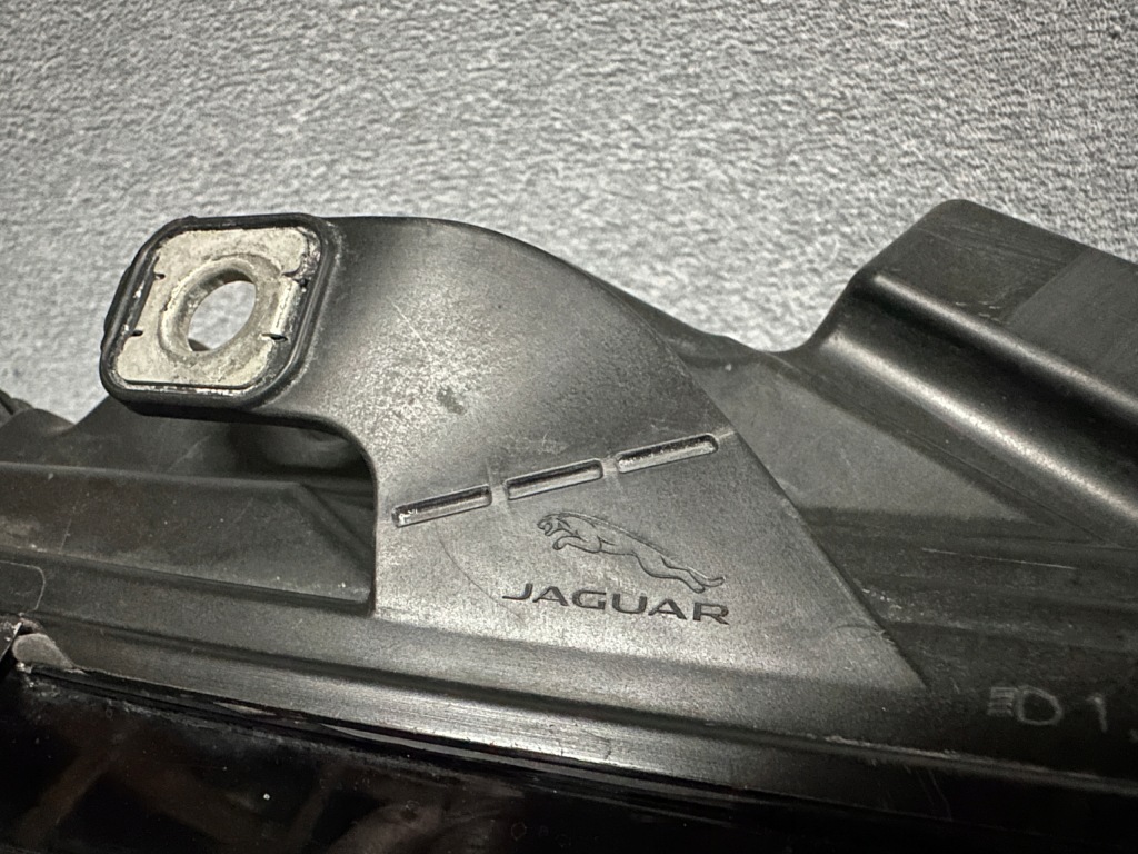 Фара jaguar e-pace full led x540 high правий європа j9c3-13w029-hd в Україні