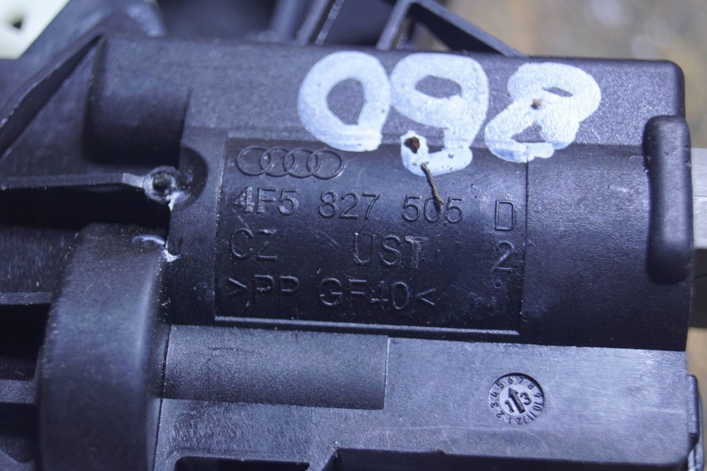 фото №8, Audi a4 b6 b7 замок крышки задняя 4f5827505d 860