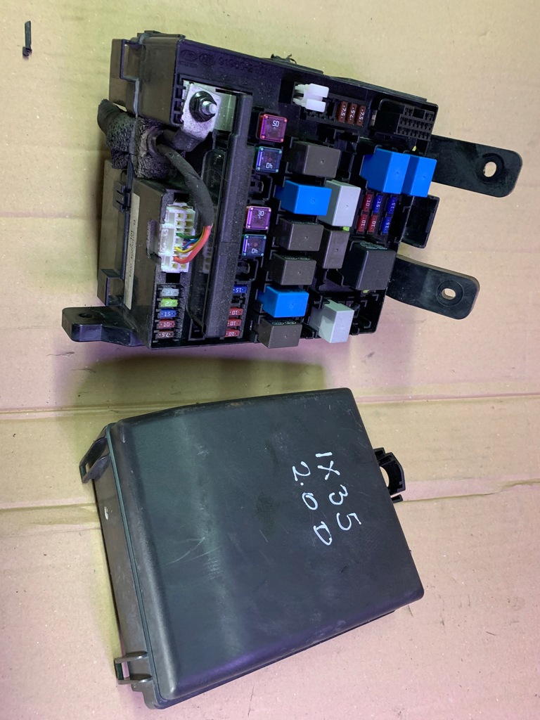 фото №1, Корпус предохранителей ix35 2.0 crdi