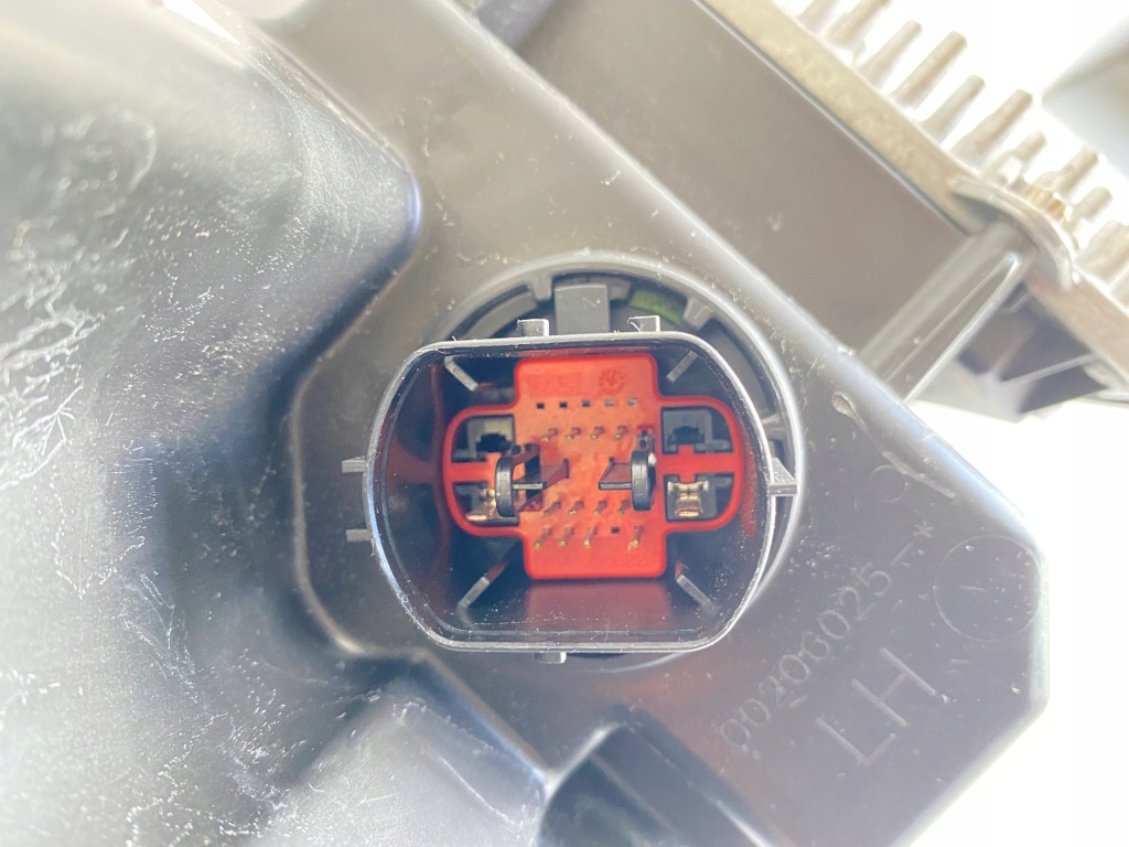 Фара левая передняя перед full led jaguar e-pace 2017- Доставка