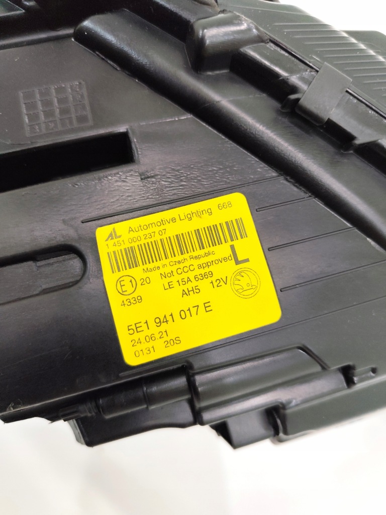 Skoda octavia iii lift лампа ліва перед full led 5e1941017e Зі Шроту