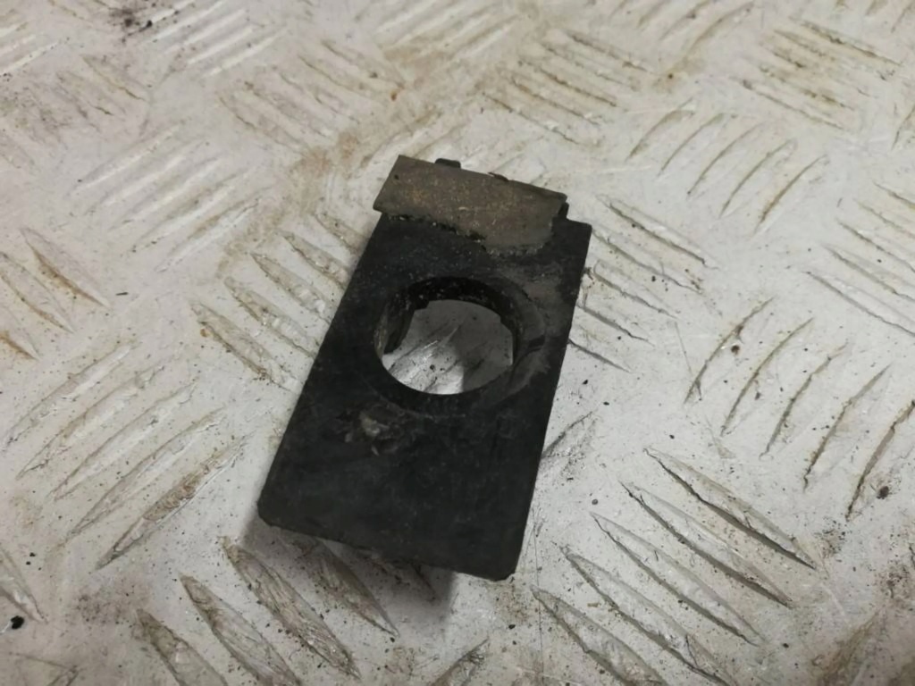 фото №1, Opel corsa f кронштейн датчика pdc