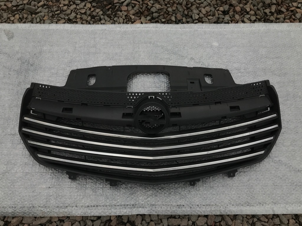 фото №1, Opel vivaro ii b 2 решётка радиатора решётка радиатора перед передний 2015-2022