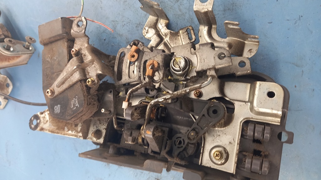 фото №4, Ручка wew.prawa задня toyota previa 01r 2.0d