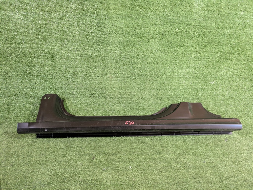 Купить Порог стойку левое  skoda octavia iv nr.530