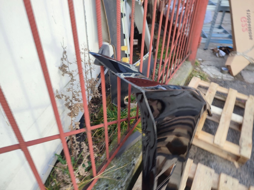 фото №7, Крыло правый aluminiowy bmw 7 f01 f02 10.08-1.16r лак 668 glanz schwarz