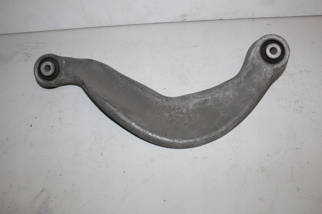 фото №1, Audi a4 b8 рычаг левый задняя 8k0505323f