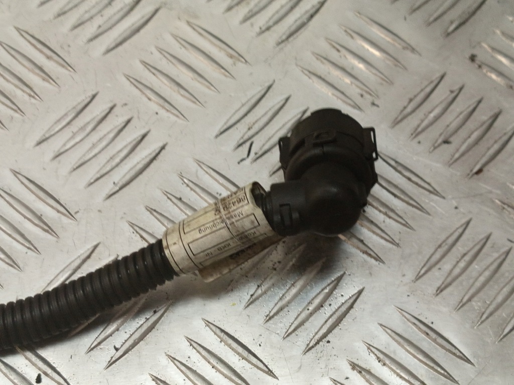 Купить Bmw g30 g31 шланг двигателя 8642931