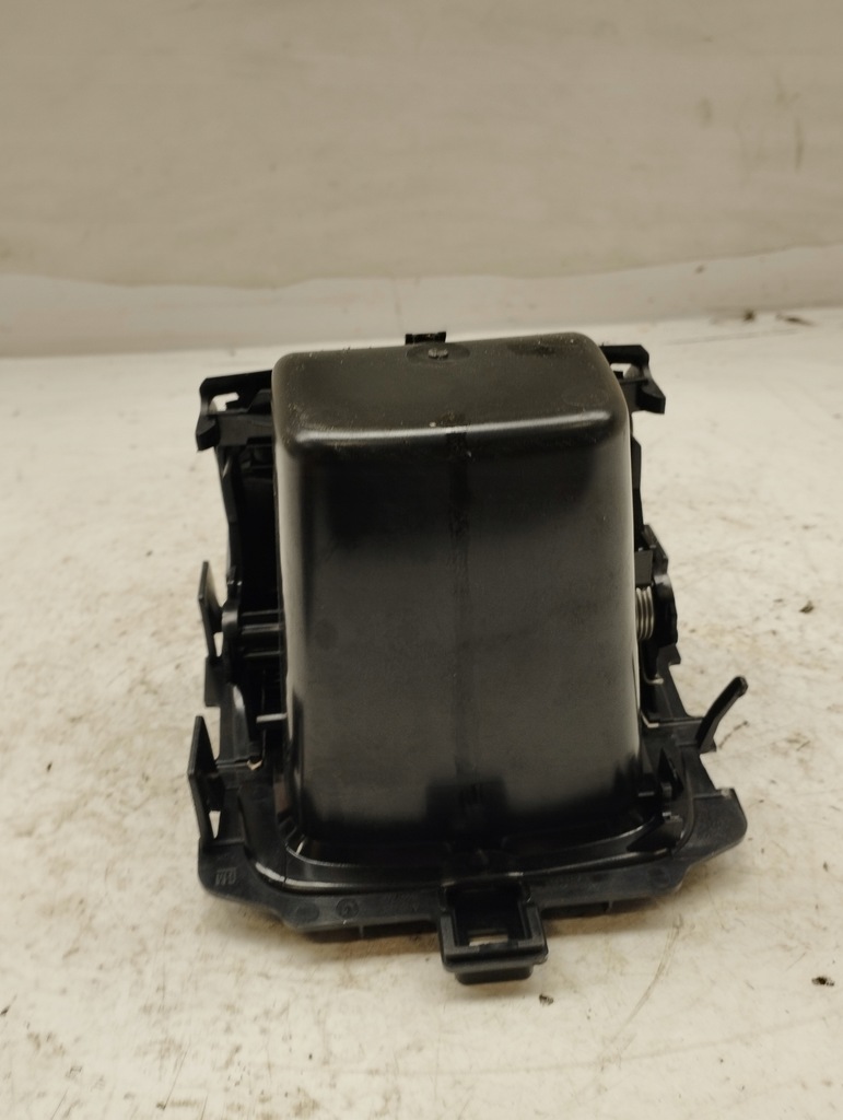 фото №9, Opel insignia b пепельница 39161314