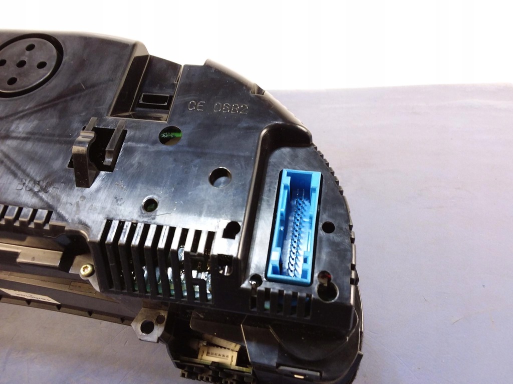 фото №9, Audi a4 b6 2.0 счетчик приборы цветной fis