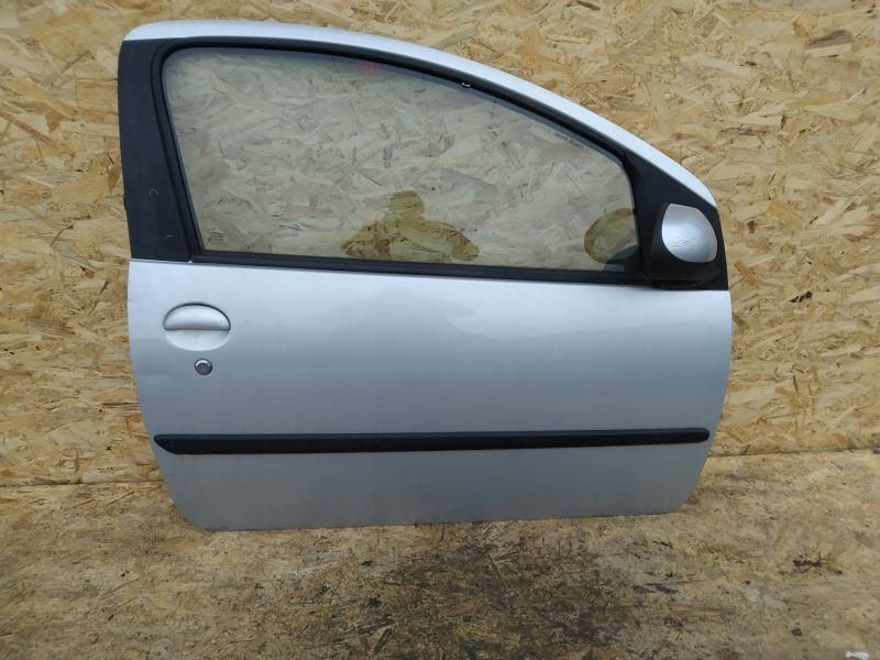 фото №1, Дверь правое пассажира 3d kpl peugeot 107 цвет ktb