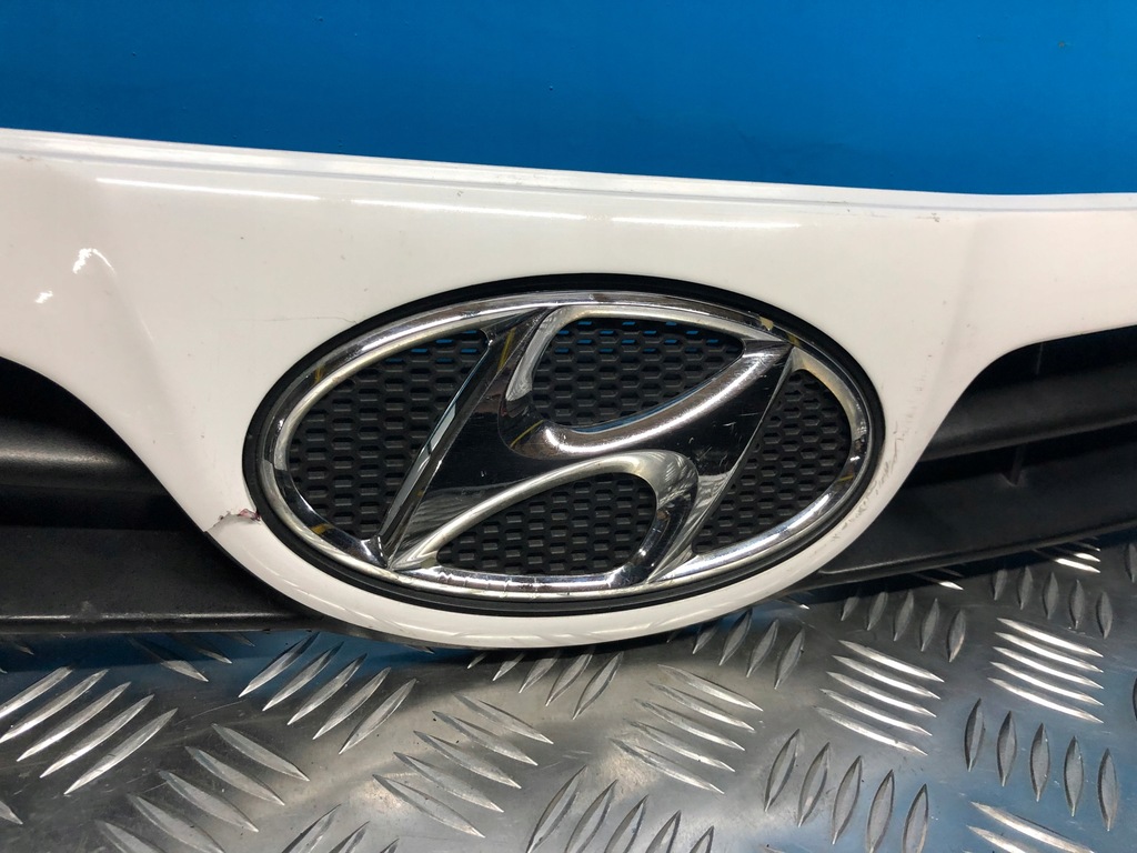 фото №4, Hyundai i20 lift 12- решётка радиатора эмблема решётка радиатора phw