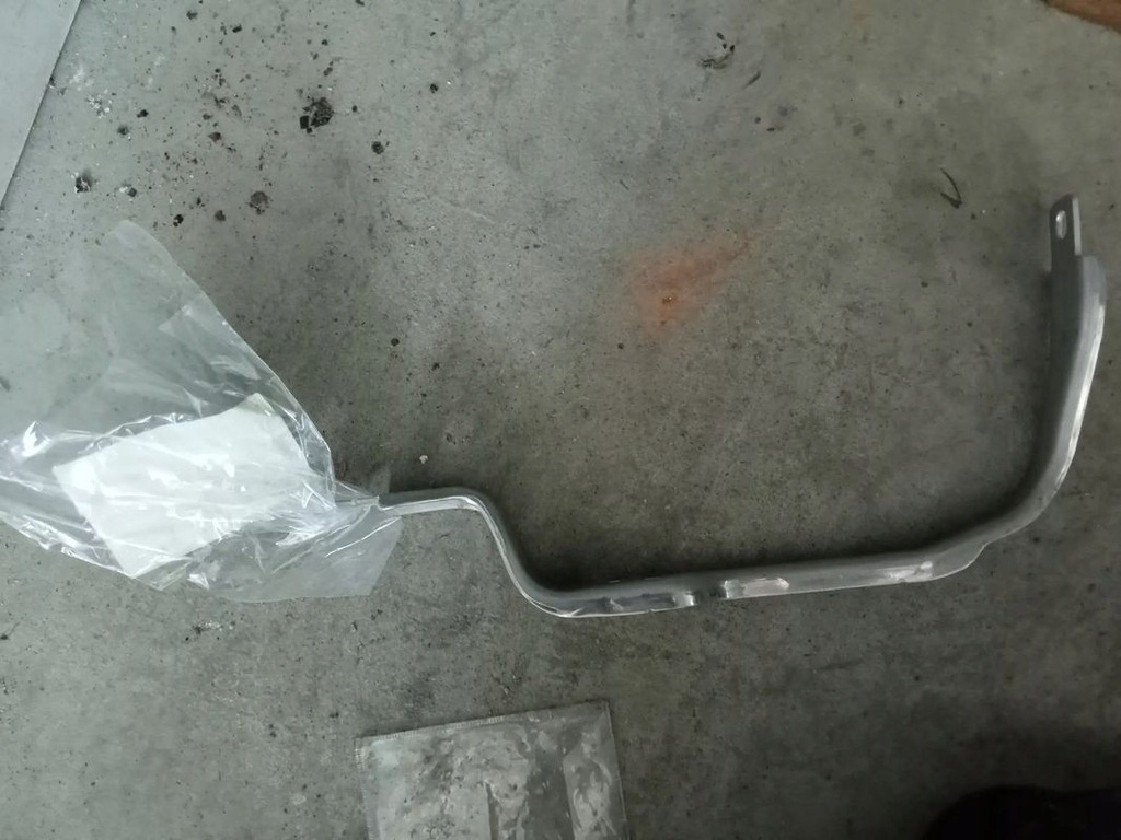 фото №1, Кронштейн кронштейн поперечина audi a6 c8 4k0807347b