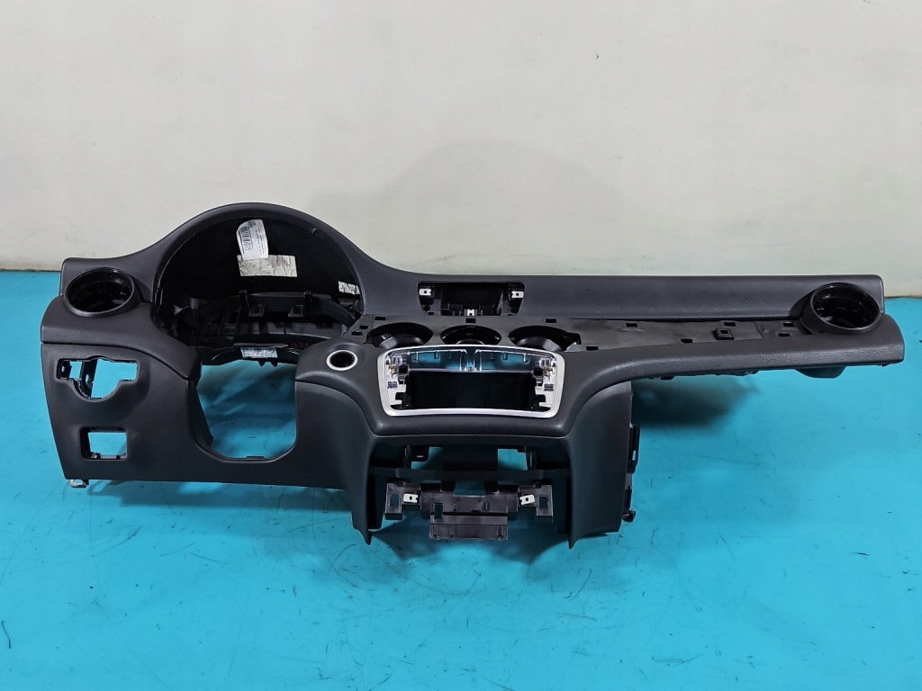 Купить Приборная панель панель  подушка mercedes gla x156 13-19 eu