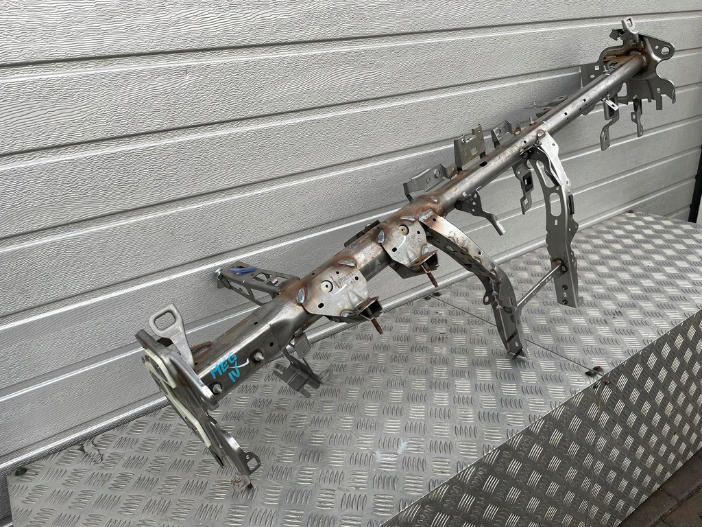 фото №2, Renault megane iv каркас консолі труба